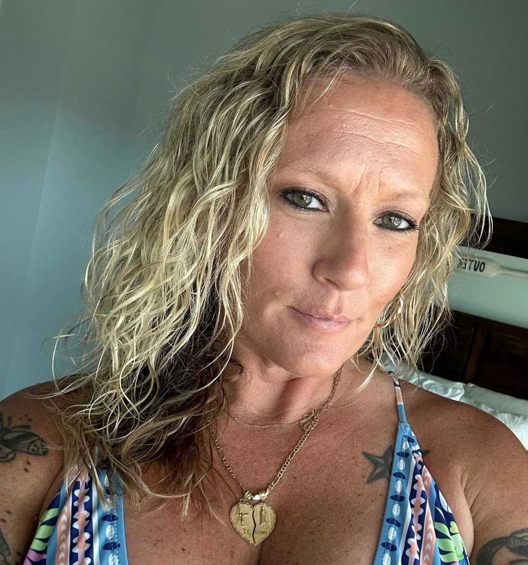 Kelly Valensia - Bronze Bliss Owner